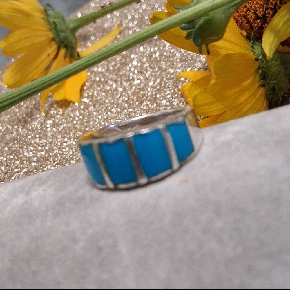 Turquoise Ring - Picture 2 of 8